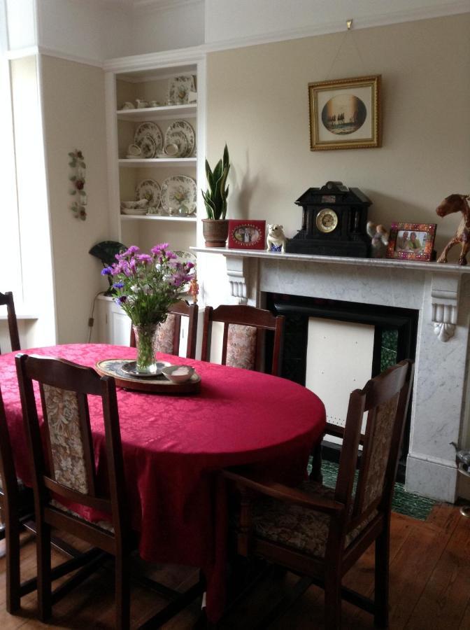 Hyacinth Bed & Breakfast Веллингтон Экстерьер фото